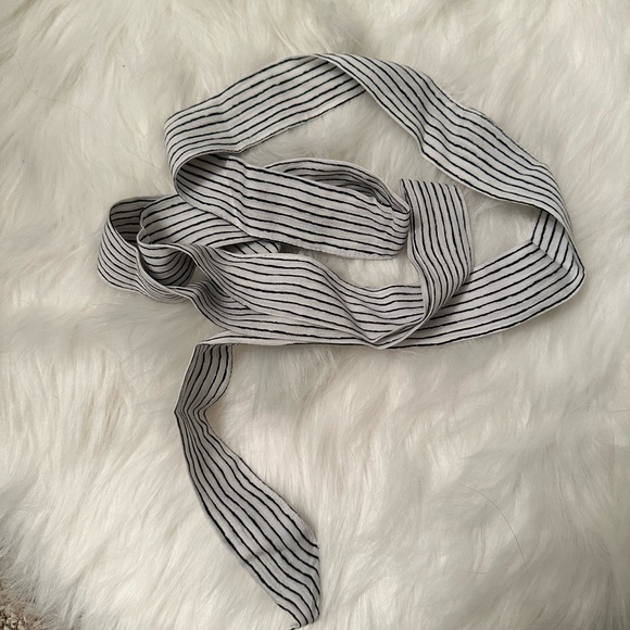 American Eagle Jumpsuit - Picture 2 of 6